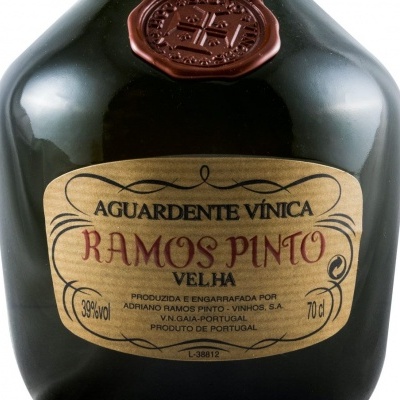 Garrafão com aguardente Ramos Pinto e selo de cera