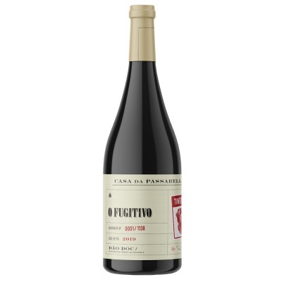 https://www.garrafeiradalvalade.com/product/casa-da-passarella-o-fugitivo-tinto-cao-tinto-2019