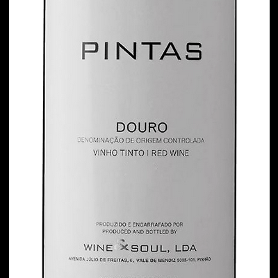 Rótulo de vinho tinto PINTAS do Douro, texto em preto sobre fundo branco.