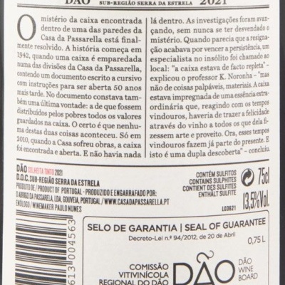 Rótulo de vinho tinto Casa da Passarella de 2021 com texto histórico e informações de origem, volume e teor alcoólico