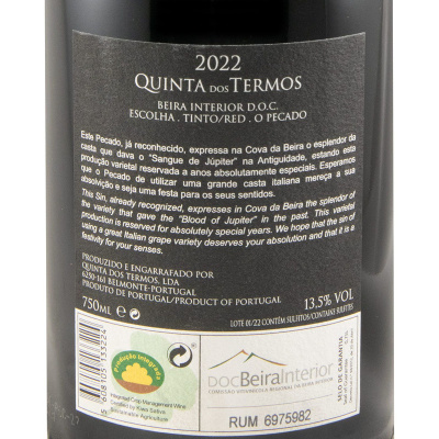 Etiqueta preta com texto branco de vinho tinto QUINTA DOS TERMOS 2022