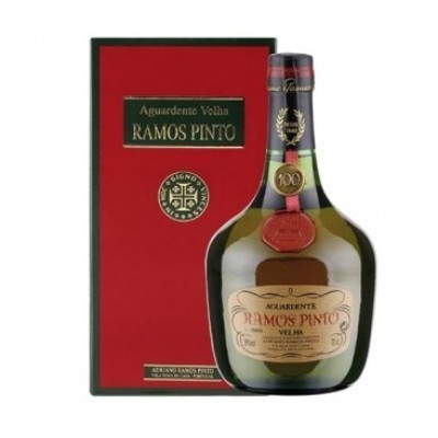 Garrafa de Aguardente Velha Ramos Pinto com caixa vermelha e detalhes dourados