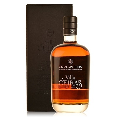 Garrafa de licor Carcavelos Villa Oeiras com embalagem preta