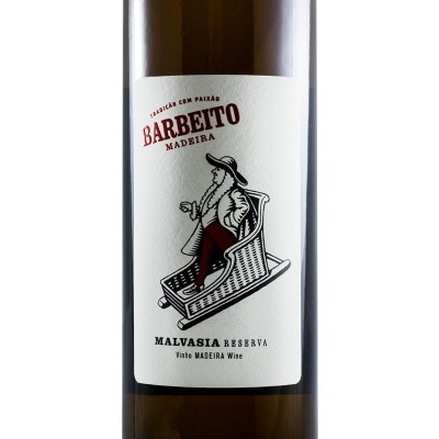 Garrafa de vinho com rótulo Barbeito Malvasia Reserva Madeira