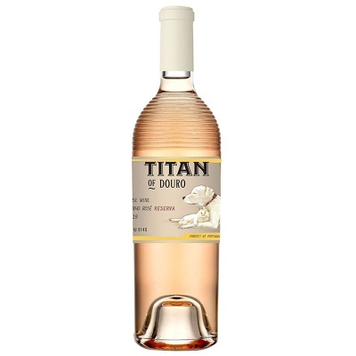 Garrafa de vinho rosé TITAN OF DOURO com rótulo e tampa branca