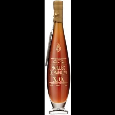 Garrafa de aguardente Marquês de Marialva X.O. âmbar com tampa dourada