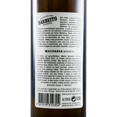 Etiqueta traseira vinho Madeira Barbeito Malvasia Reserva com texto descritivo e código de barras