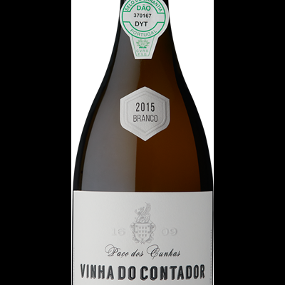 Garrafa de vinho branco Vinha do Contador, rótulo branco e cápsula azul