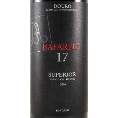 Rótulo preto de vinho tinto Bafarela 17 Douro Superior 2024 Portugal.