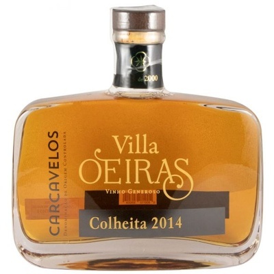 Garrafa de vinho generoso Villa Oeiras Colheita 2014