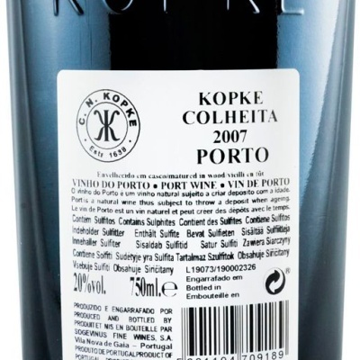 Garrafa de vinho do Porto KOPKE Colheita 2007 com rótulo branco detalhado