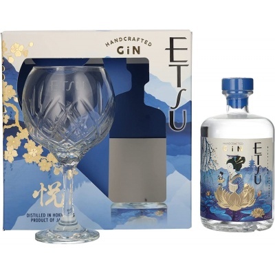 Conjunto de gin artesanal ETSU com garrafa e copo em embalagem azul decorada