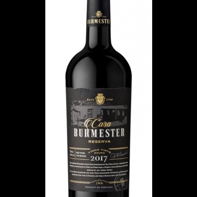 Garrafa de vinho tinto Casa Burmester Reserva 2017 com rótulo preto e dourado