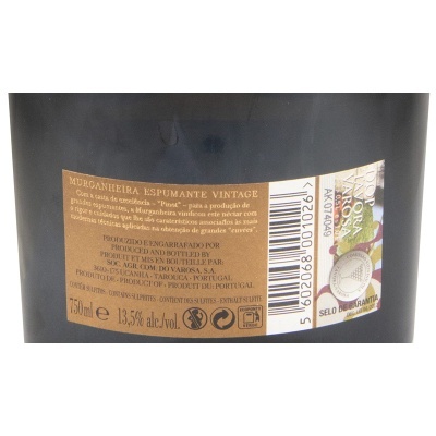 Rótulo traseiro de garrafa de vinho espumante Murganheira Vintage com texto e selo de garantia