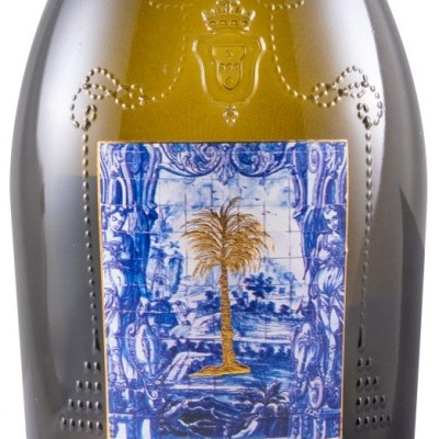 Garrafa verde com etiqueta azul e branca de palmeira dourada e relevo Royal Palmeira