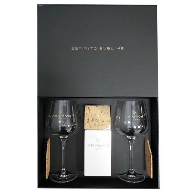 Conjunto com duas taças ADAMVS, bloco branco e rolha em caixa preta