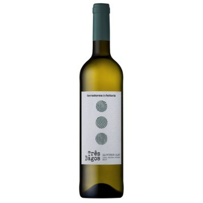 https://www.garrafeiradalvalade.com/product/tres-bagos-sauvignon-blanc-2019