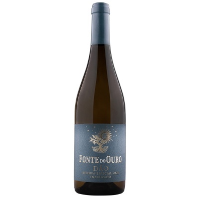 Garrafa de vinho Fonte do Ouro com rótulo azul e texto em branco