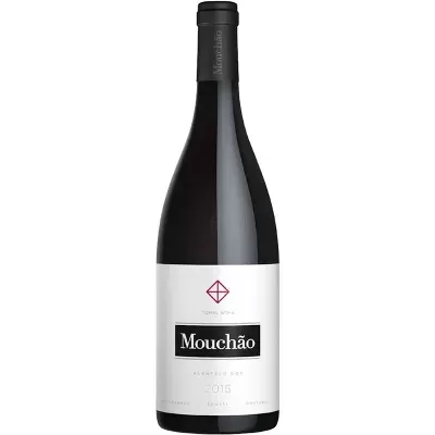 Garrafa de vinho Mouchão 2015 com rótulo branco e cápsula preta