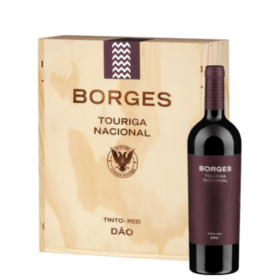 Garrafa de vinho tinto Borges Touriga Nacional com estojo de madeira