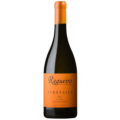 https://www.garrafeiradalvalade.com/product/quinta-do-regueiro-alvarinho-jurassico