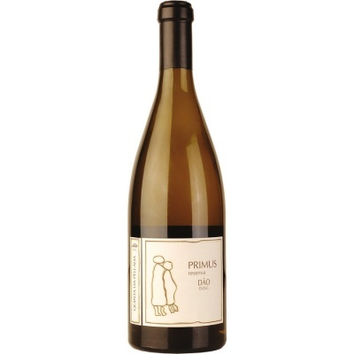 Garrafa de vinho branco PRIMUS reserva DÃO D.O.C. com rótulo branco e desenho minimalista