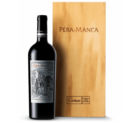 Garrafa de vinho Pêra-Manca 2016 com caixa de madeira