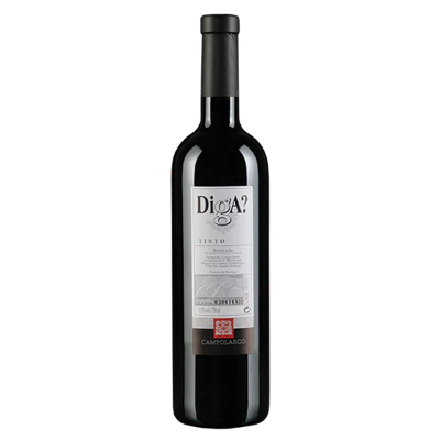 Garrafa de vinho tinto DIGOA? com rótulo branco e selo vermelho