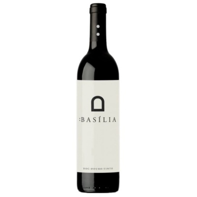 Garrafa de vinho tinto BASÍLIA com rótulo branco e texto preto