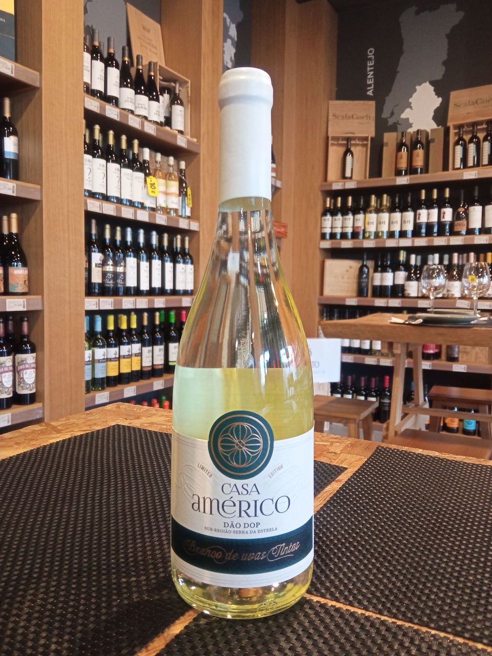 Casa Américo Branco de Uvas Tintas 75CL (2020)