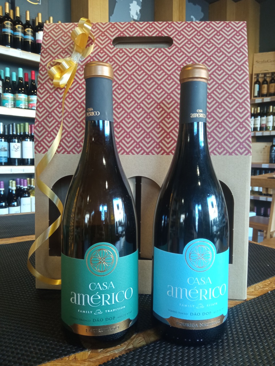 Caixa Vinho Casa Américo Encruzado e Touriga Nacional 75CL