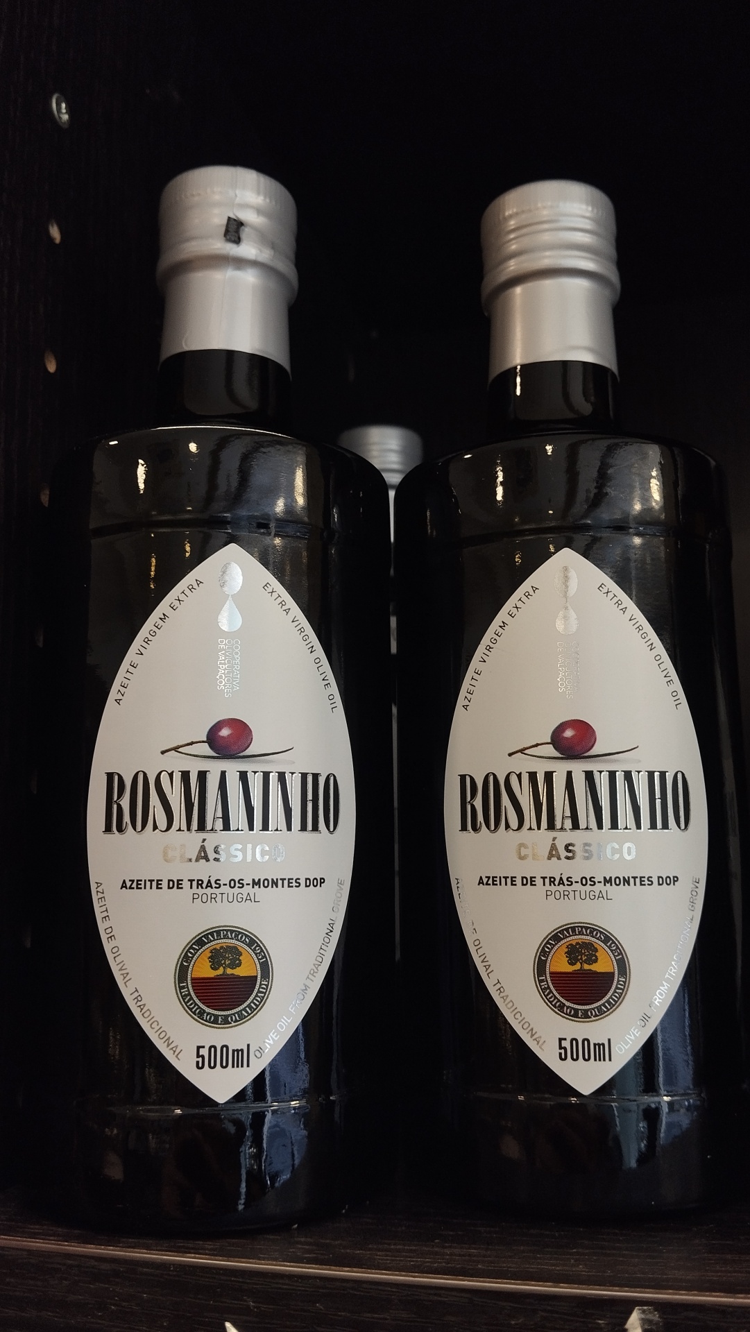 Duas garrafas de azeite extra virgem Rosmaninho Clássico de 500ml