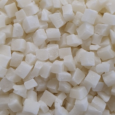 Cubos pequenos brancos empilhados com textura lisa