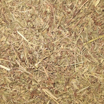 Palha seca em tons castanhos e amarelos com textura fibrosa