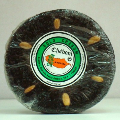 Bolo Chá Goma embalado em película plástica com etiqueta Chábom