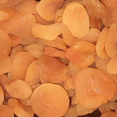 Damascos secos alaranjados empilhados