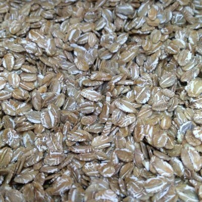 Grãos integrais castanhos com riscas claras