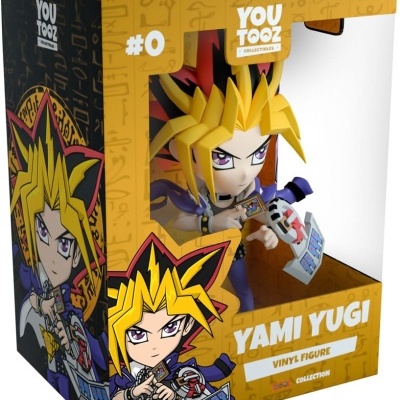 Figura de vinil Yami Yugi na embalagem amarela e preta da Youtooz.