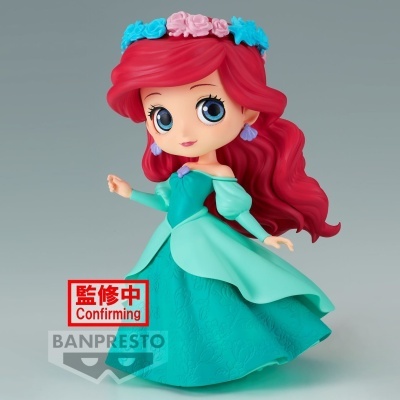 Figura colecionável da Ariel, com vestido verde e cabelo vermelho
