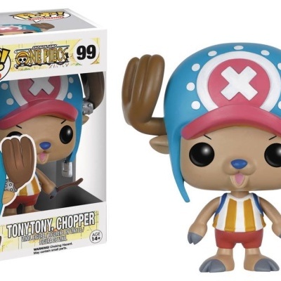 Figura Funko Pop! de Tony Tony Chopper com capacete azul e roupa colorida, à frente da caixa original.
