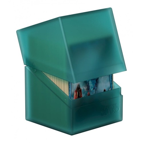 Estojo plástico verde translúcido aberto com cartas dentro