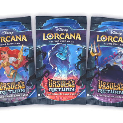 Pacotes do jogo de cartas Disney Lorcana Ursula's Return com ilustrações das personagens
