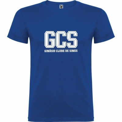 T-shirt azul com letras brancas GCS e texto GINÁSIO CLUBE DE SINES.