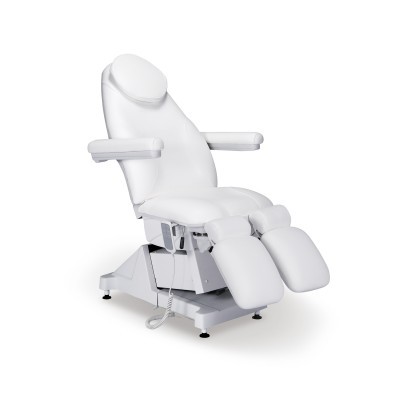 Cadeira médica ajustável em couro branco com apoios para braços e pernas