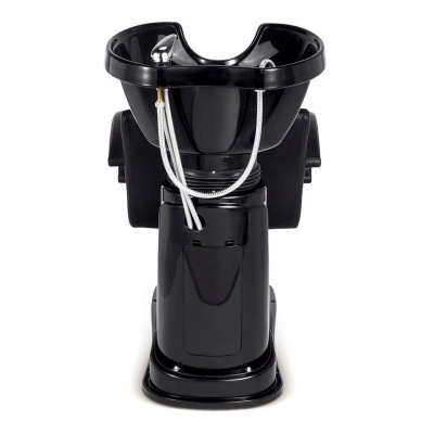 Lavatório preto para cabeleireiro com mangueiras brancas e torneiras metálicas