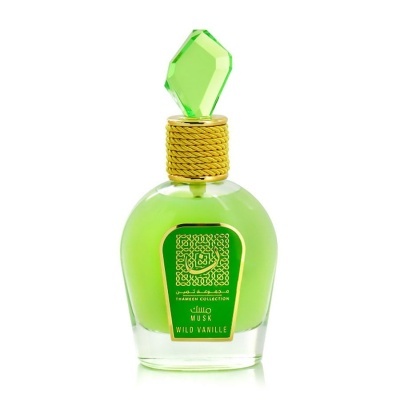 Frasco de perfume verde com tampa verde facetada e etiqueta com texto WILD VANILLE
