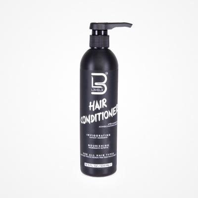 Frasco preto de condicionador de cabelo LEVELS com texto branco sobre fundo branco