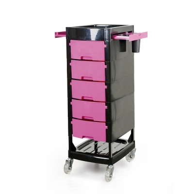 Carrinho móvel preto com cinco gavetas rosas e rodas