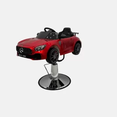 Cadeira infantil em formato de carro vermelho com base metálica