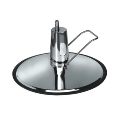 Suporte metálico prateado com base circular e alça